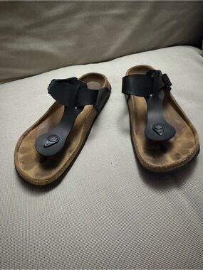 Birkenstock Black T-Strap Women's Sandals